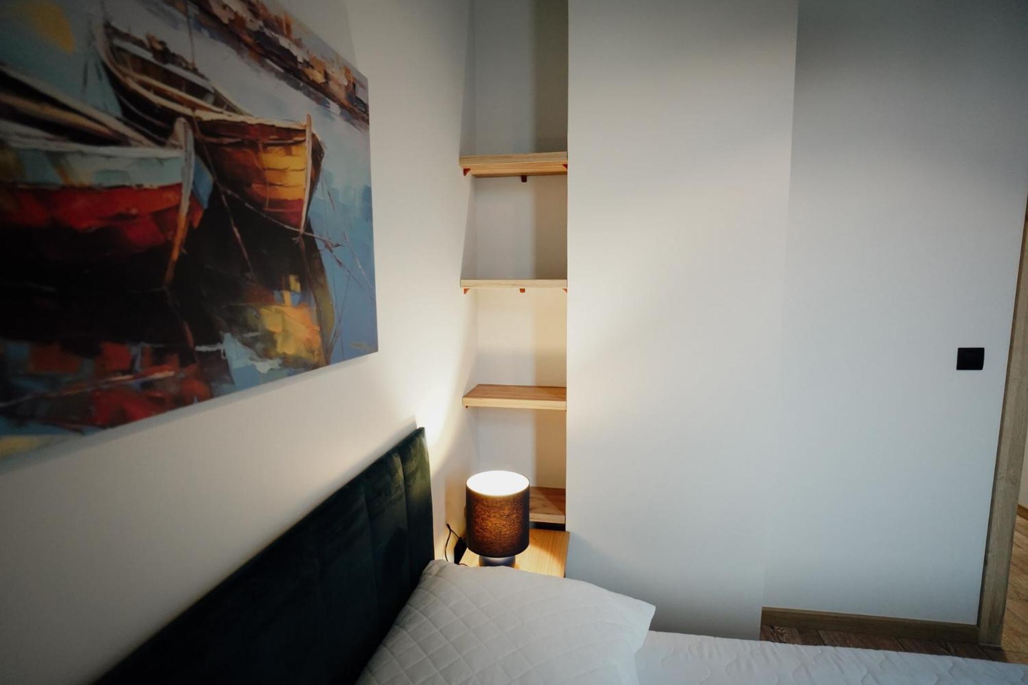 Apartament Novy Drezdenko ภายนอก รูปภาพ