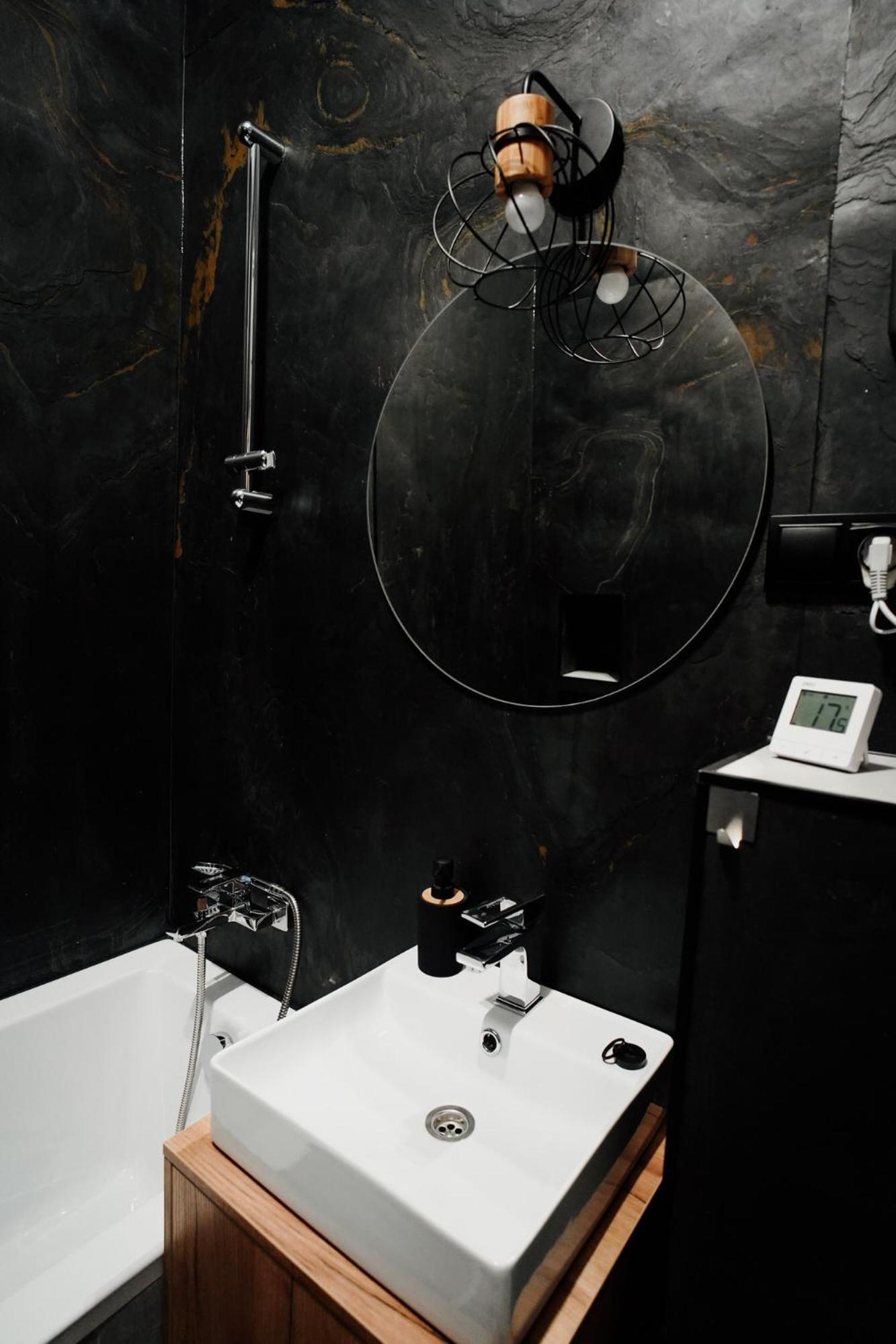 Apartament Novy Drezdenko ภายนอก รูปภาพ