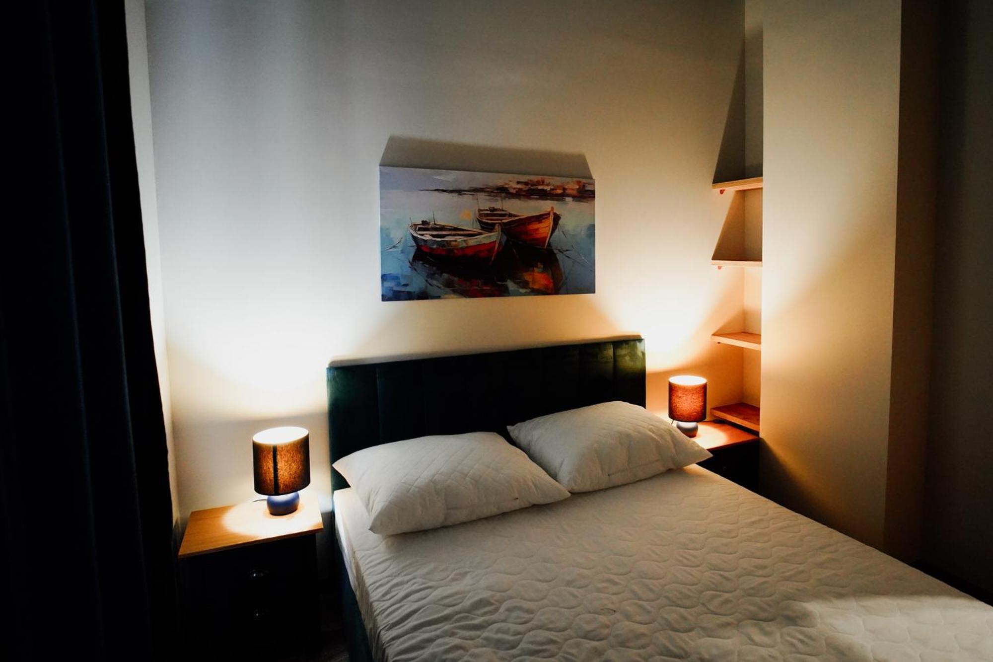 Apartament Novy Drezdenko ภายนอก รูปภาพ
